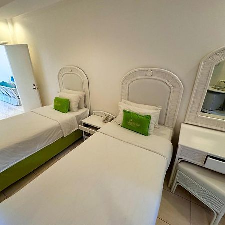 Pacific Cebu Resort Мактан Экстерьер фото