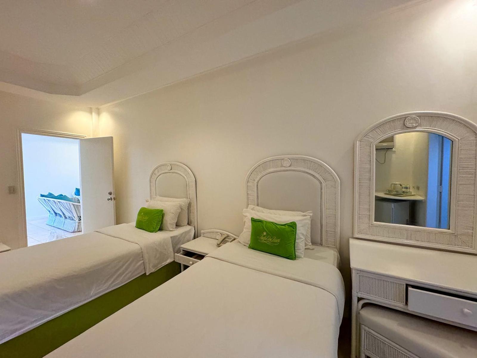 Pacific Cebu Resort Мактан Экстерьер фото